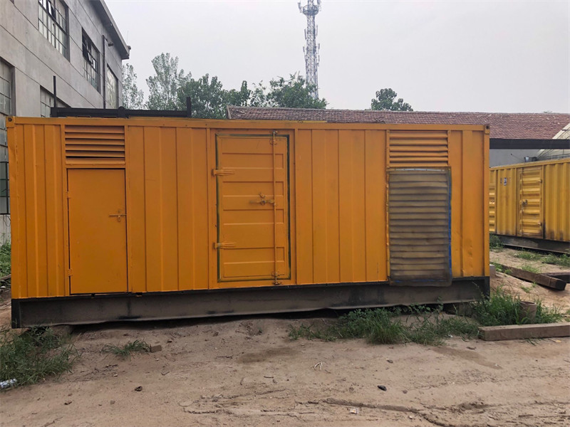 高坪柴油发电机如何判断新机油是否已经完全充满机油滤清器？