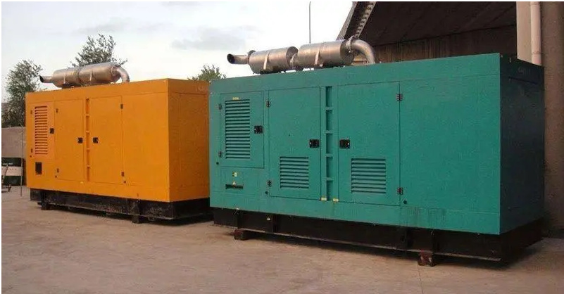 高坪如何根据实际负载情况选择合适功率的发电机组？